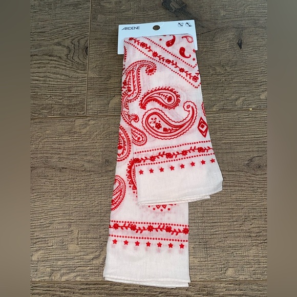 Ardene  NWT bandanna - Picture 1 of 2